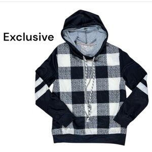 NWT Exclusive Black & White Checkered Hoodie
Size M